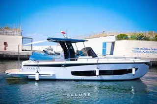 Allure 38 